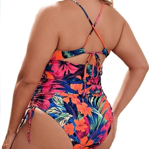 Ladies one pc. Swimsuit size 0XL - Picture 5 of 7